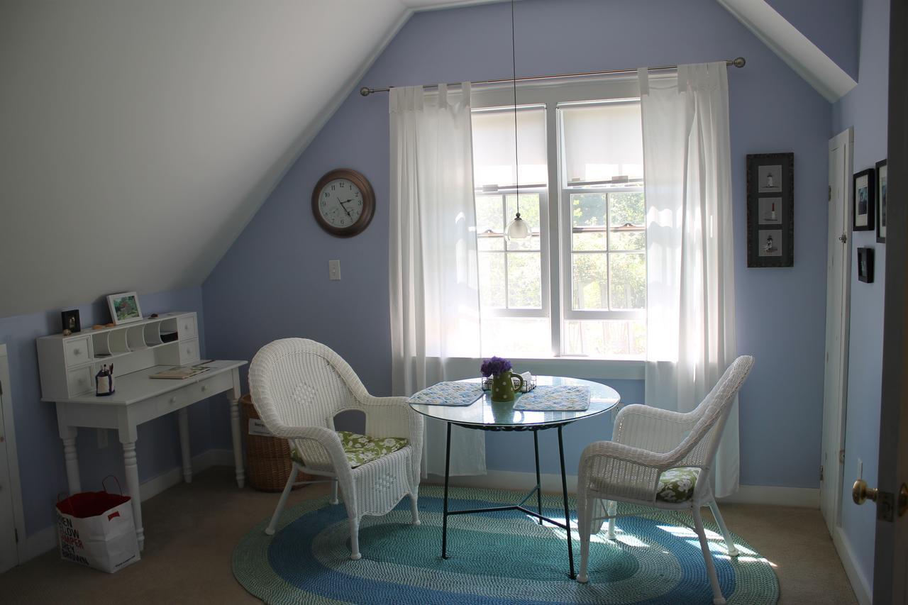 Lavender Bay Bed & Breakfast บาร์นสเตเบิล ภายนอก รูปภาพ